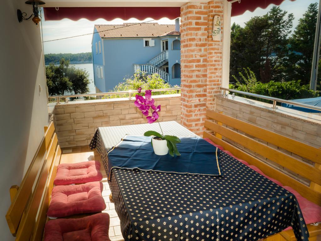 Apartments Anita 1 Barbat na Rabu Екстериор снимка