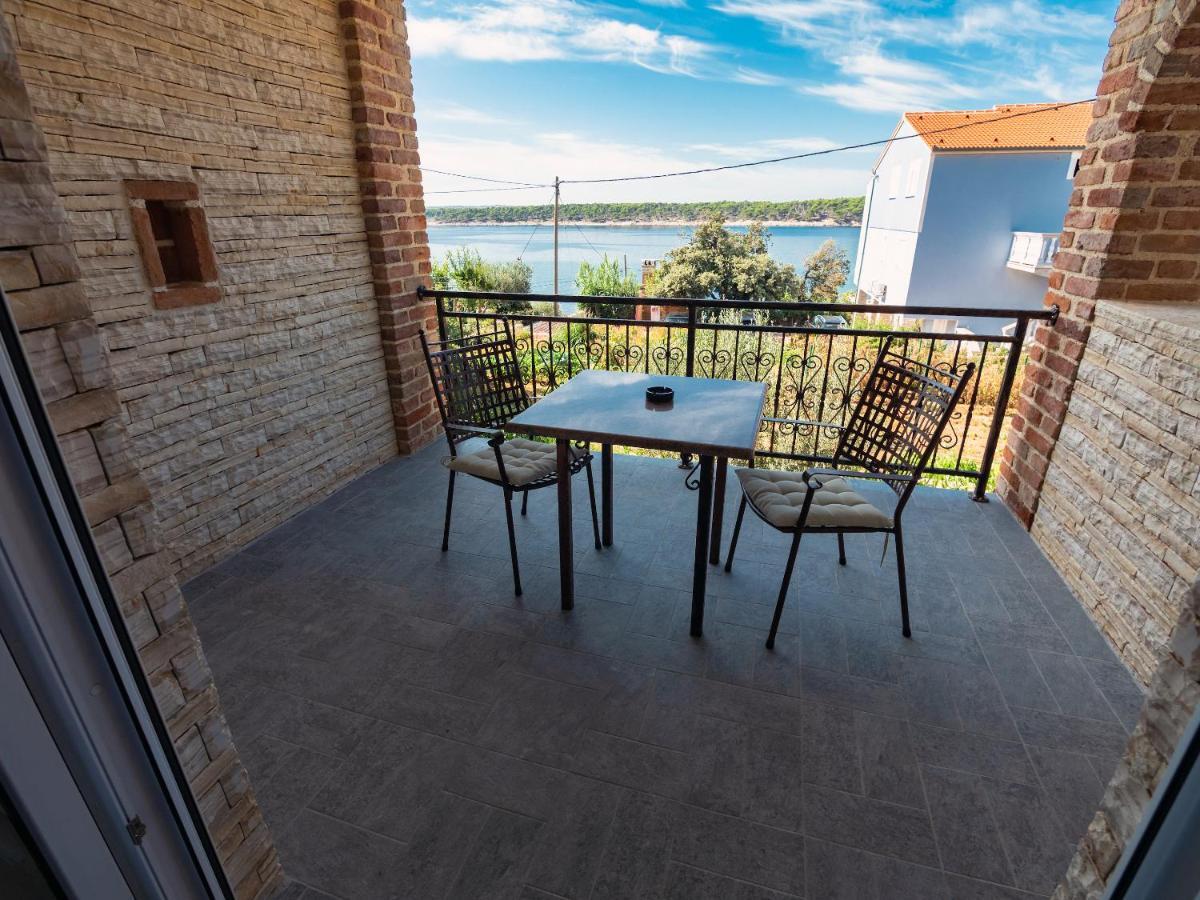Apartments Anita 1 Barbat na Rabu Екстериор снимка