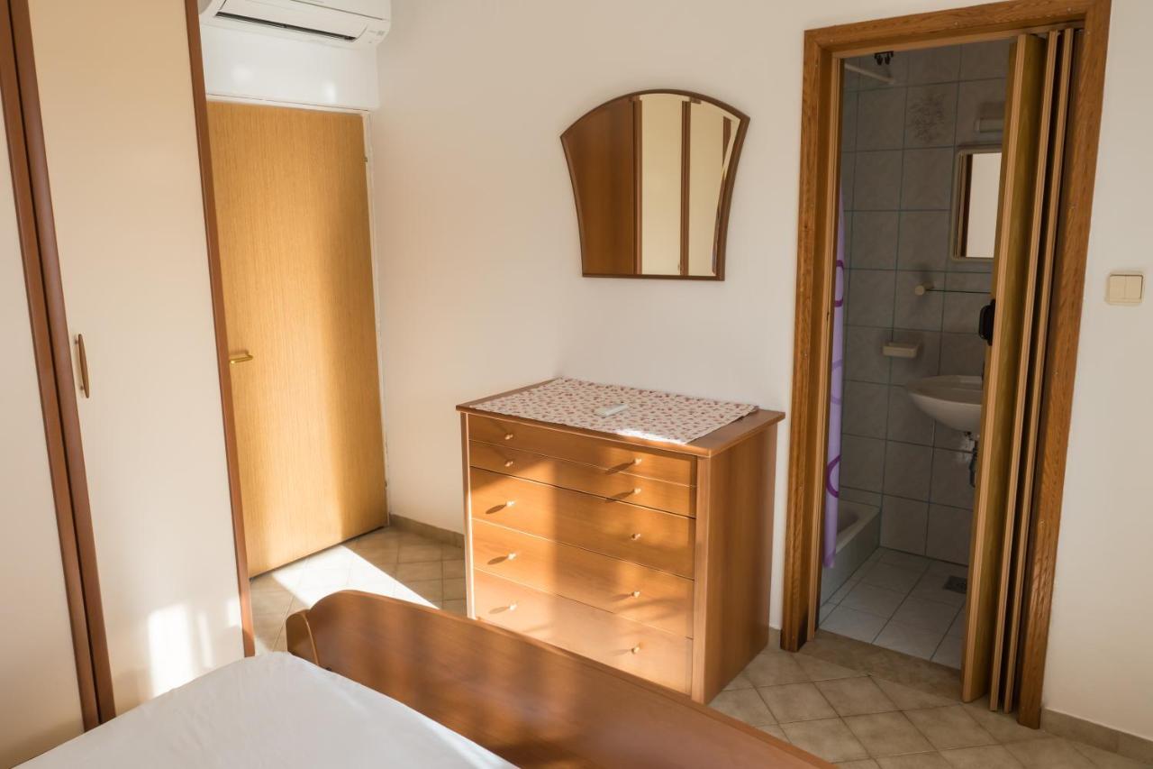 Apartments Anita 1 Barbat na Rabu Екстериор снимка