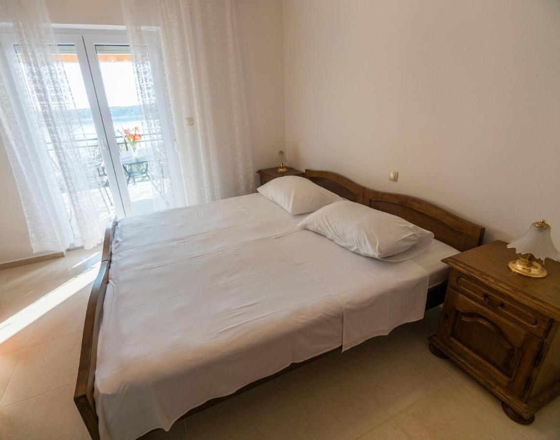 Apartments Anita 1 Barbat na Rabu Екстериор снимка