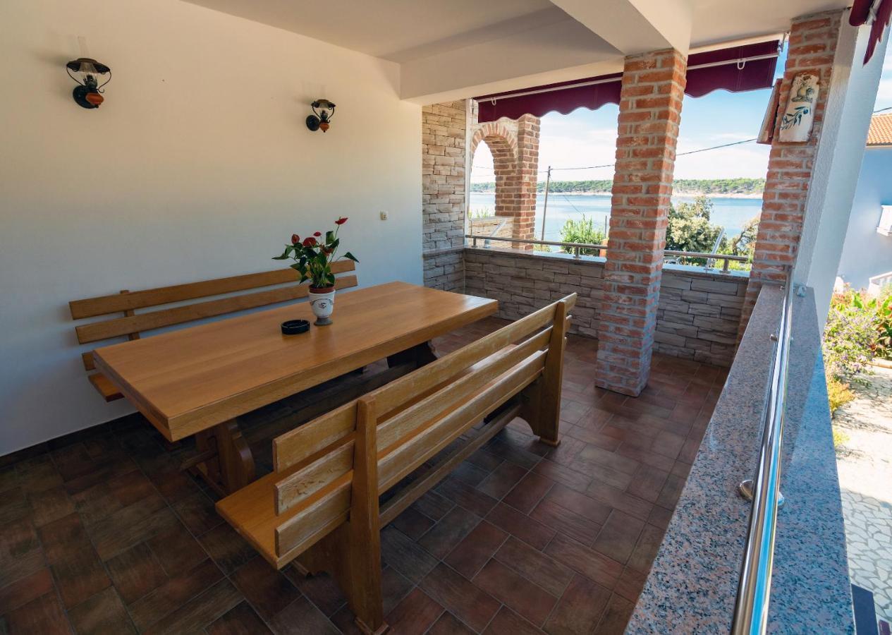 Apartments Anita 1 Barbat na Rabu Екстериор снимка