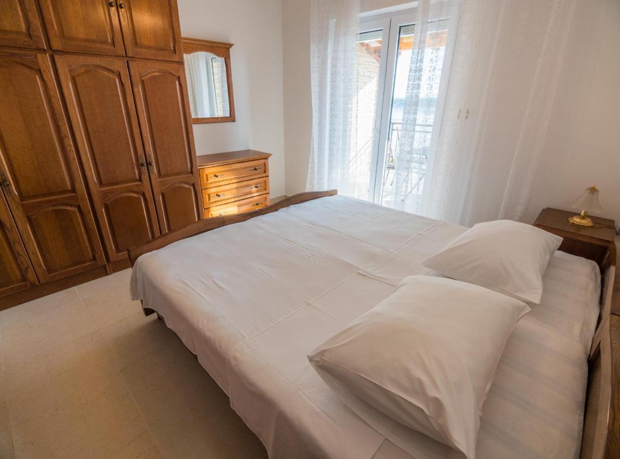 Apartments Anita 1 Barbat na Rabu Екстериор снимка