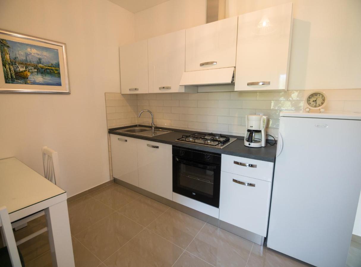 Apartments Anita 1 Barbat na Rabu Екстериор снимка